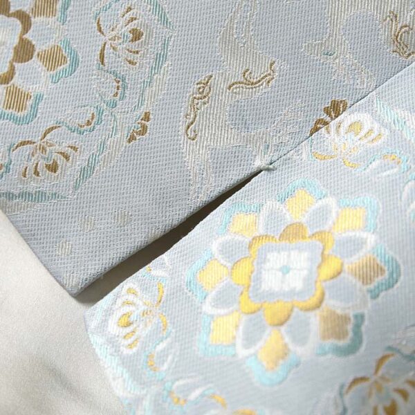 Baohua Benlu 45 Momme Song Brocade Vest Detail