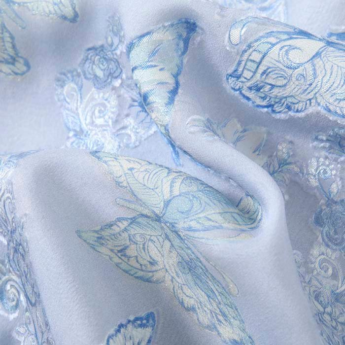 Cut-out mulberry pure silk jacket detail 2