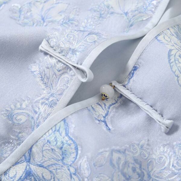 Cut-out mulberry pure silk jacket detail 3