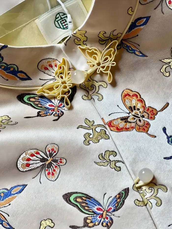 Shu Brocade Fabric 1