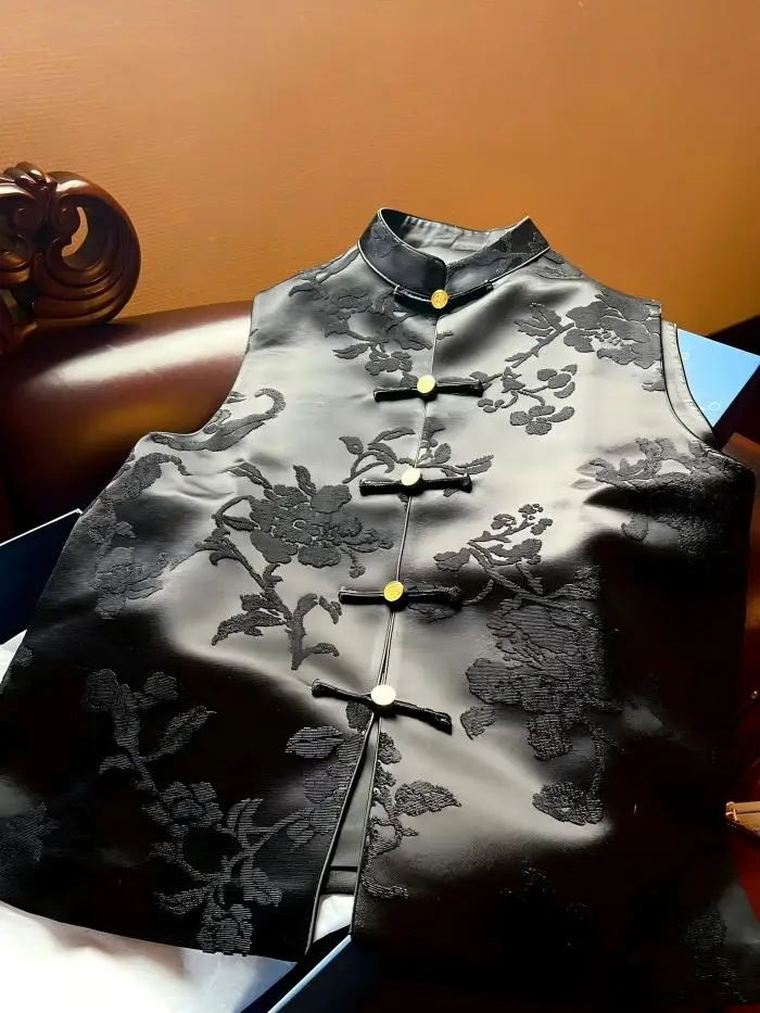 Zhang Velvet Silk Fabric 1