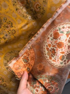 gold color Song brocade clothing